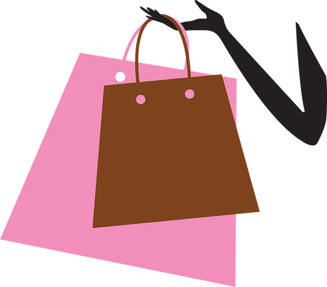 kreslená paže držící nákupní tašku